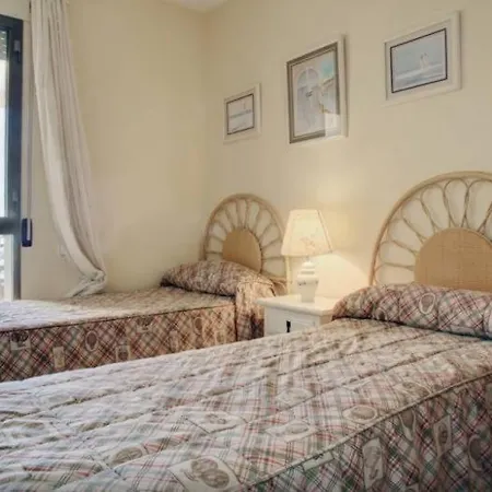 Διαμέρισμα Holi-rent Veramar Εστεπόνα